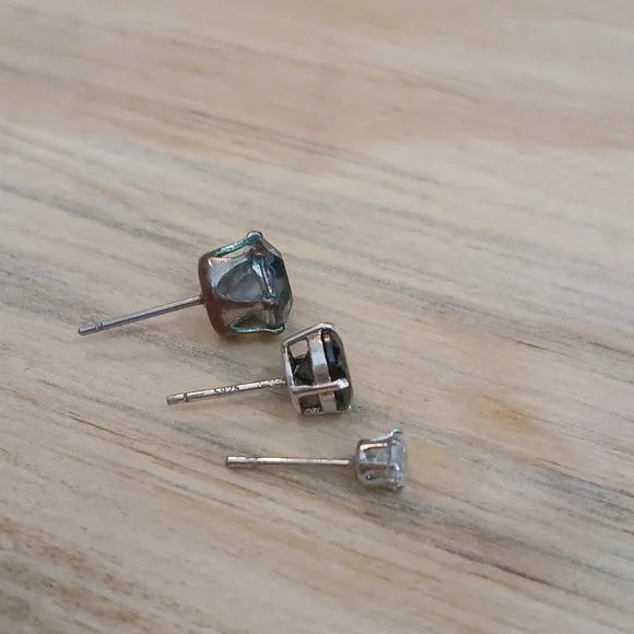 Elegant Small Stud Earrings Set