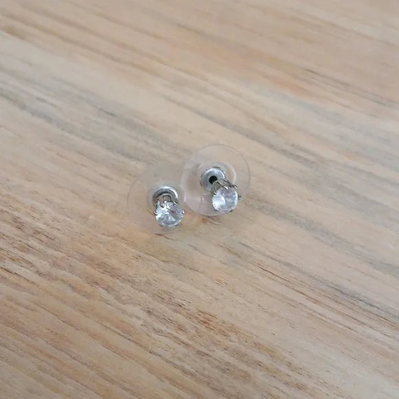 Elegant Small Stud Earrings Set