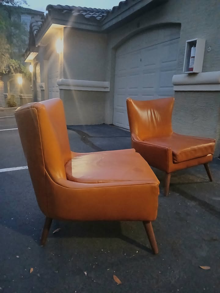 (2) Modway Keen Tan Vinyl High Back Guest Chairs EEI-2458