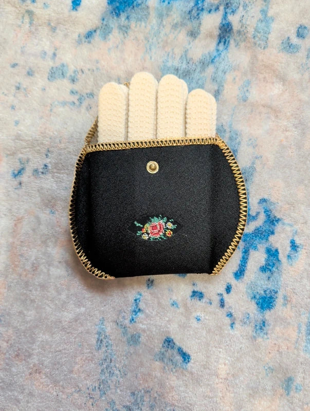 Vintage Cream Fit-All Women's Gloves NWT In Package
