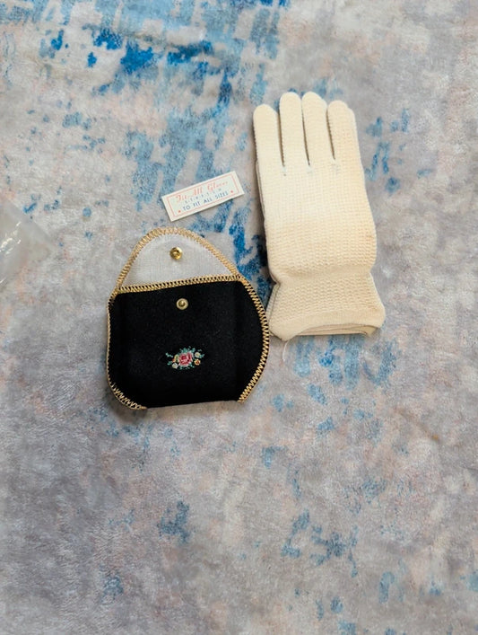Vintage Cream Fit-All Women's Gloves NWT In Package