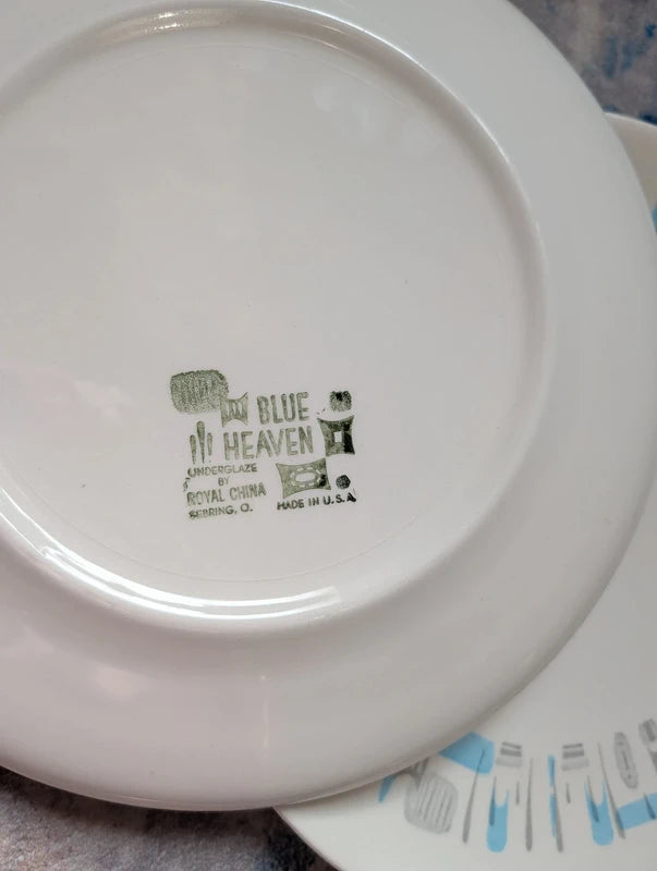 Vintage Royal China "Blue Heaven" 10-inch dinner plates MCM