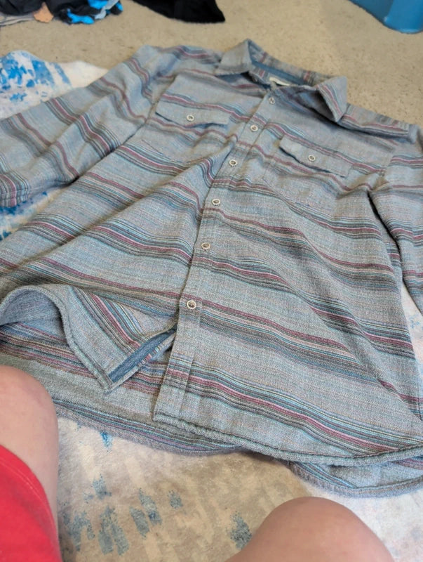 Carbon2Cobalt Men's Gray & Purple Striped Button Down Shirt Medium