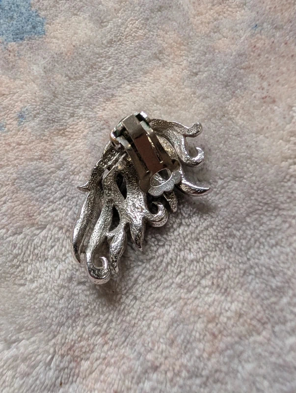 VTG Signed Boucher Wing Clip-On Earrings Silver Tone Nature Leaf Swag Polished