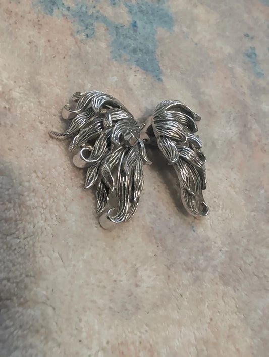 VTG Signed Boucher Wing Clip-On Earrings Silver Tone Nature Leaf Swag Polished
