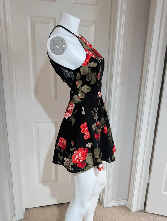 Windsor Women’s Black & Red Floral Lace Back Skater Romper Medium