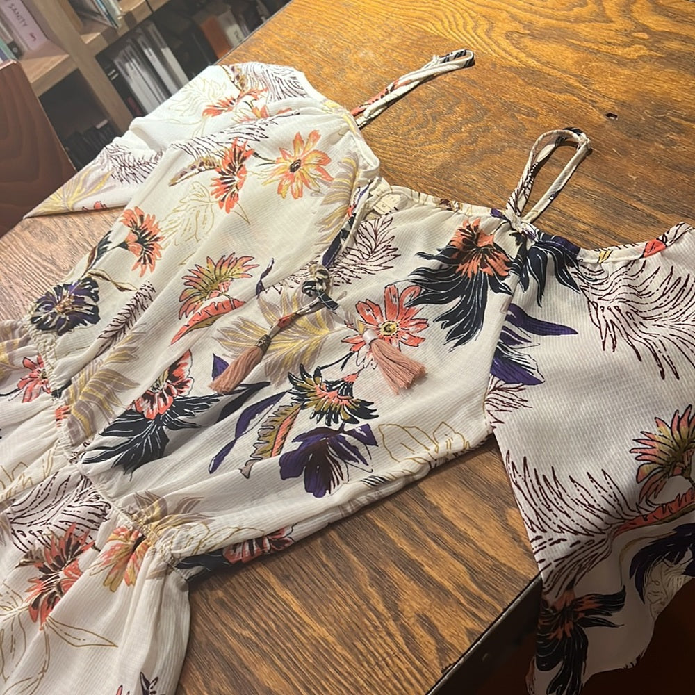 Lovestitch Open Shoulder Floral Romper Size M