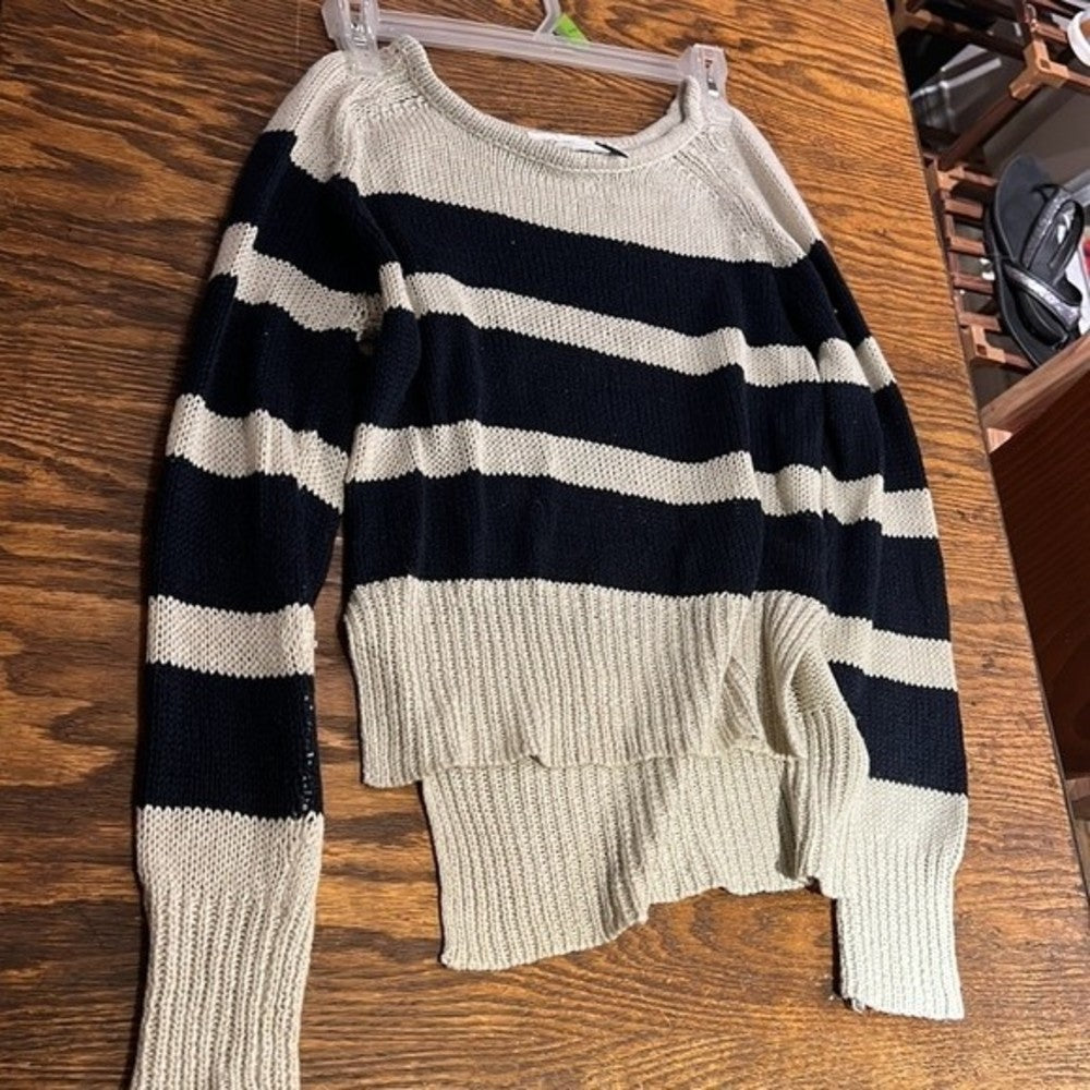 Navy Blue and Cream Knot Sweater Size S