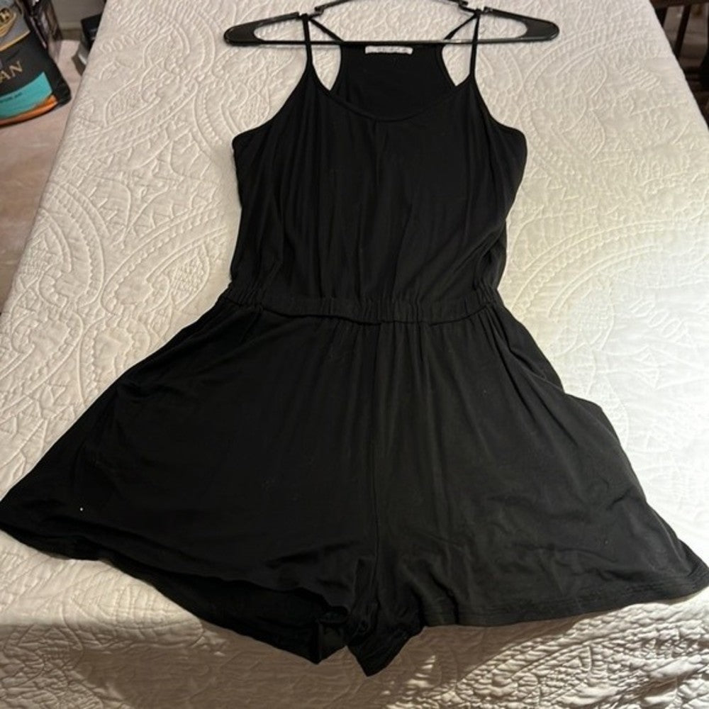 Reoria Black V-Neck Romper with Pockets Size S