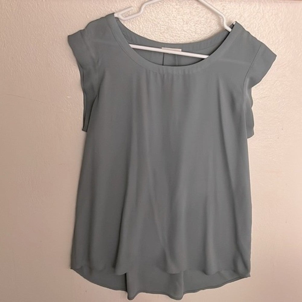 Silky Green Sleeveless Blouse Size M