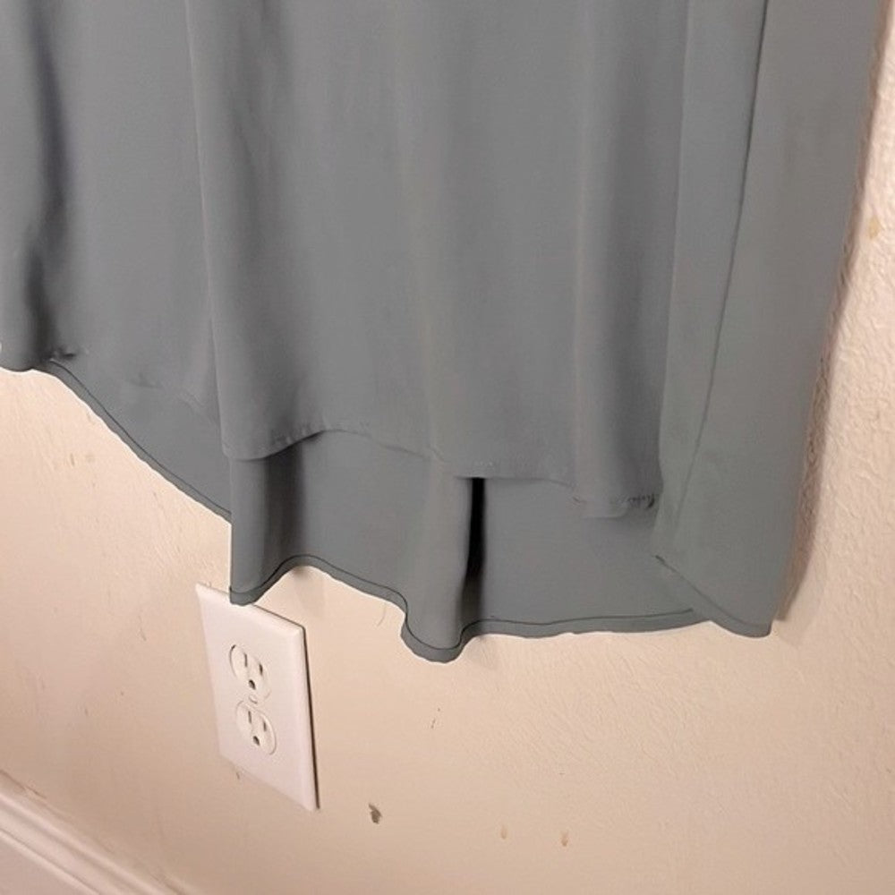 Silky Green Sleeveless Blouse Size M