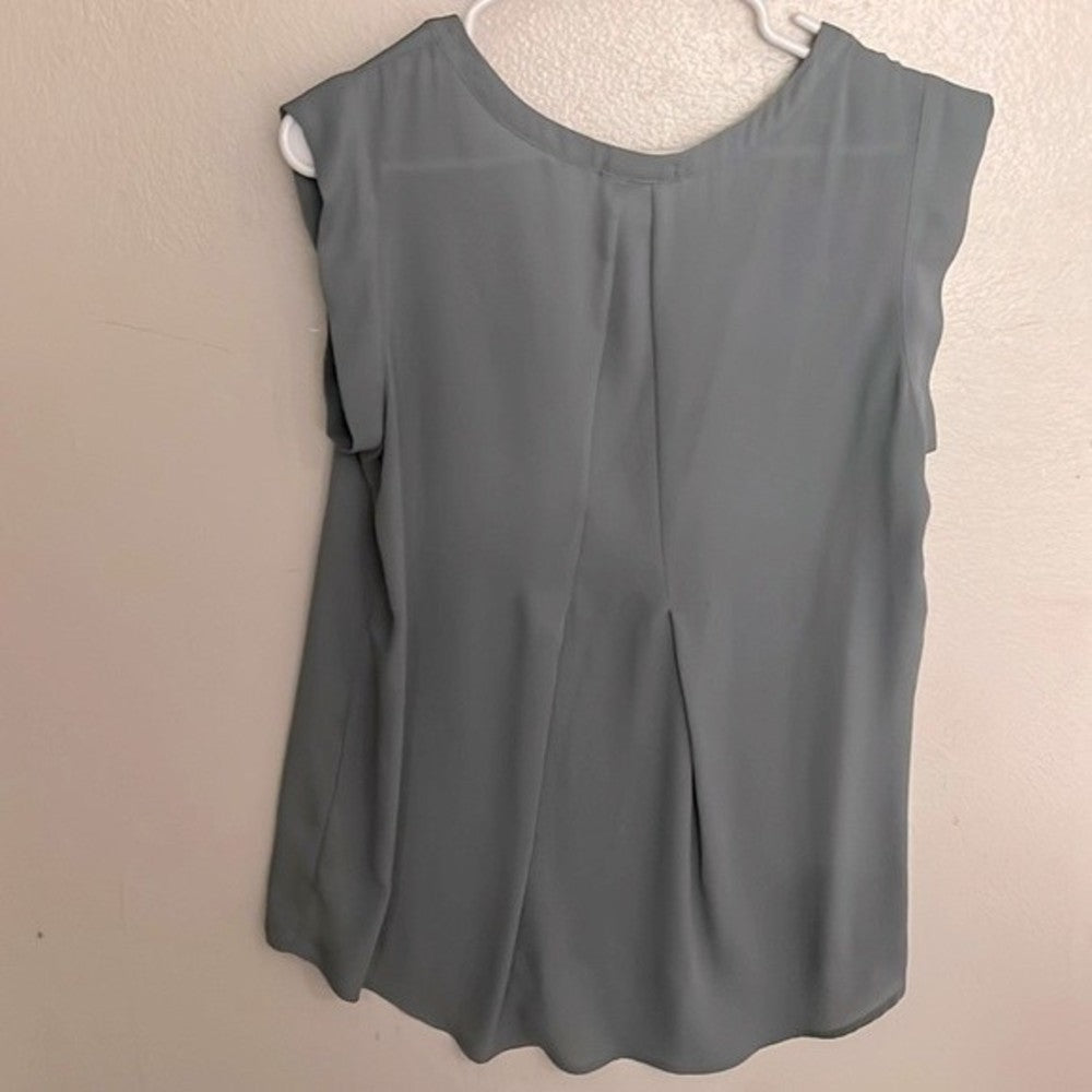 Silky Green Sleeveless Blouse Size M