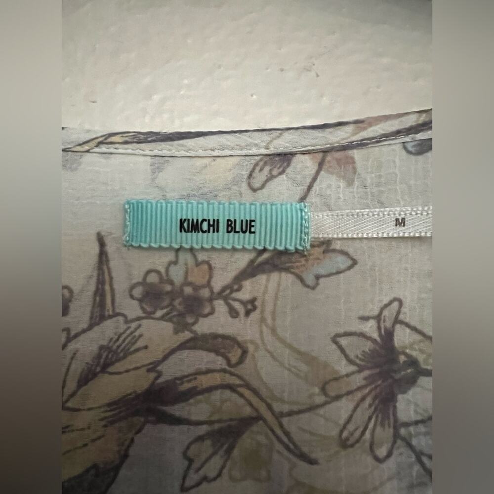 Urban Outfitters Kimchi Blue Floral Pintucked Blouse size M