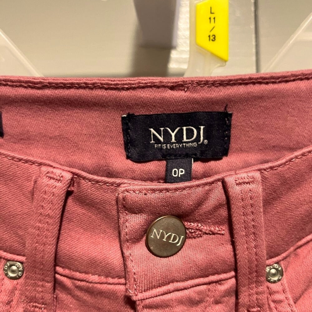 NWT Pink Rose NYDJ Pants, size 0P