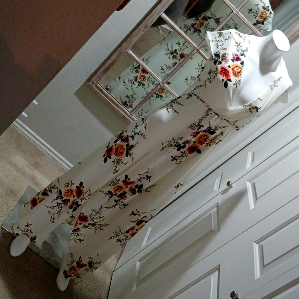 SHOWPO White Floral Wrap Dess size 8 NWOT