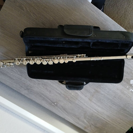Glory GFL-130 Silver Flute with Case, Strap and Accessories