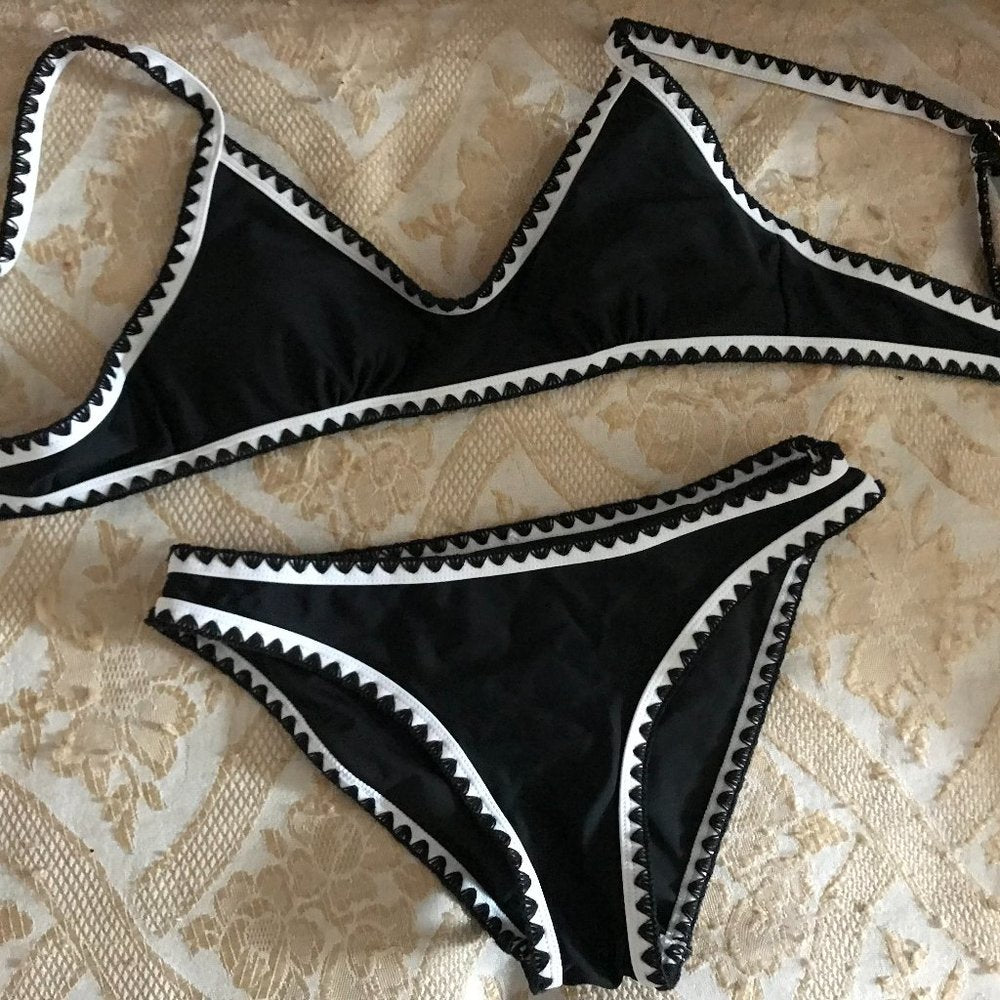 SHEIN Black and White Bikini with Elegant Trim NEW
