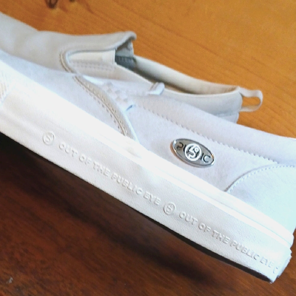 Vans Classic Beige Slip-On Sneakers Men Size 9