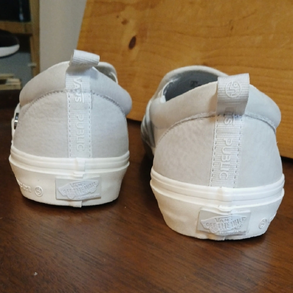 Vans Classic Beige Slip-On Sneakers Men Size 9