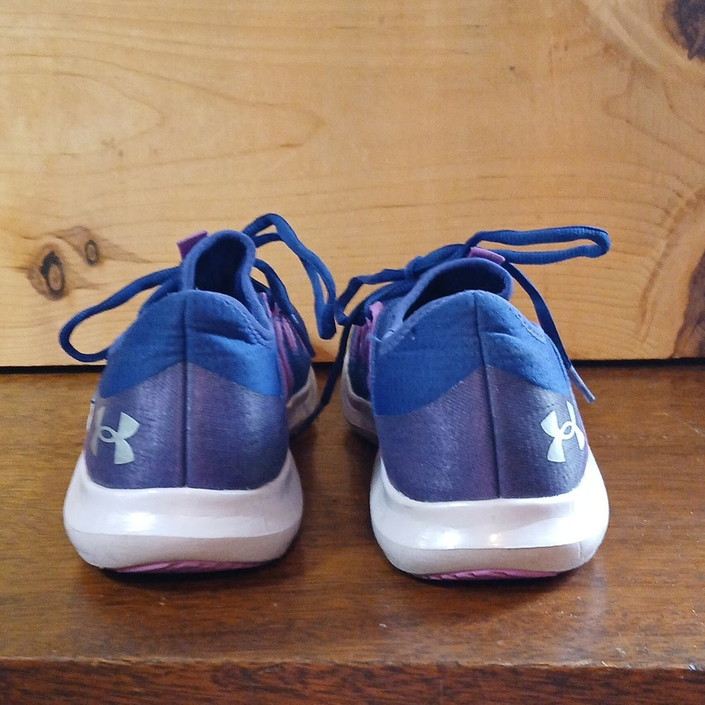 Under Armour Women's Athletic Shoes in Blue and Pink