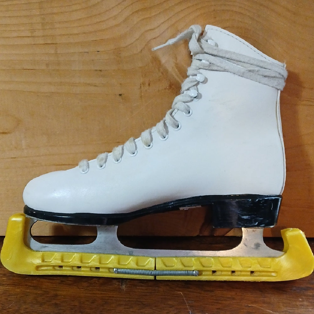 Lange Youth White Ice Skates with Yellow Guards