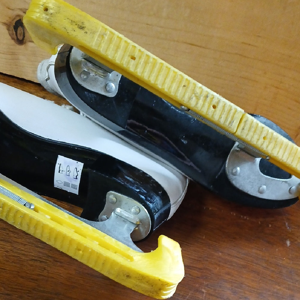 Lange Youth White Ice Skates with Yellow Guards