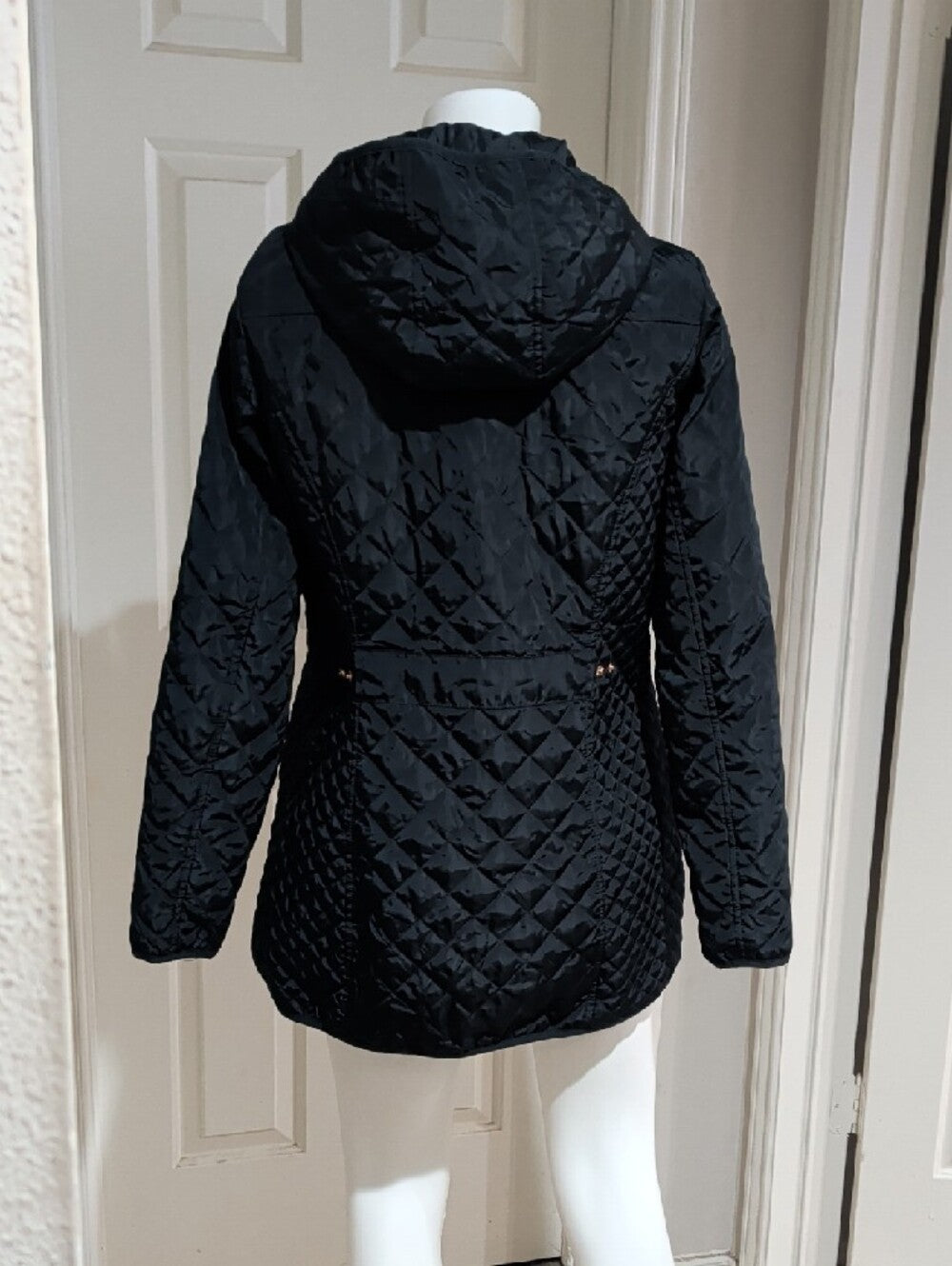 Cavalini Navy Blue Quilted Hooded Puffer Jacket with Gold-Tone Hardware Medium