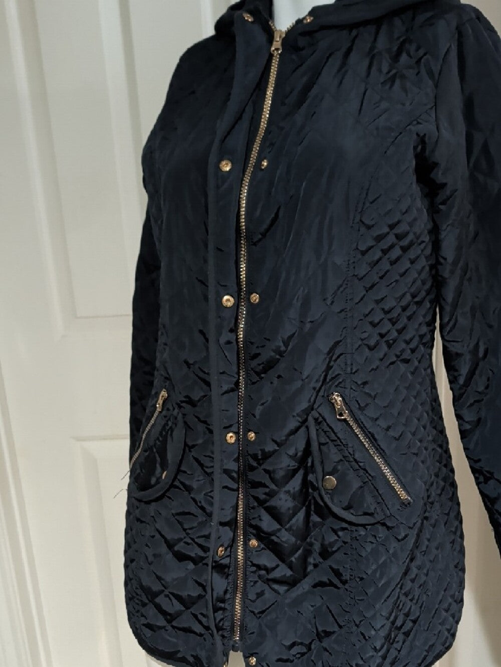 Cavalini Navy Blue Quilted Hooded Puffer Jacket with Gold-Tone Hardware Medium