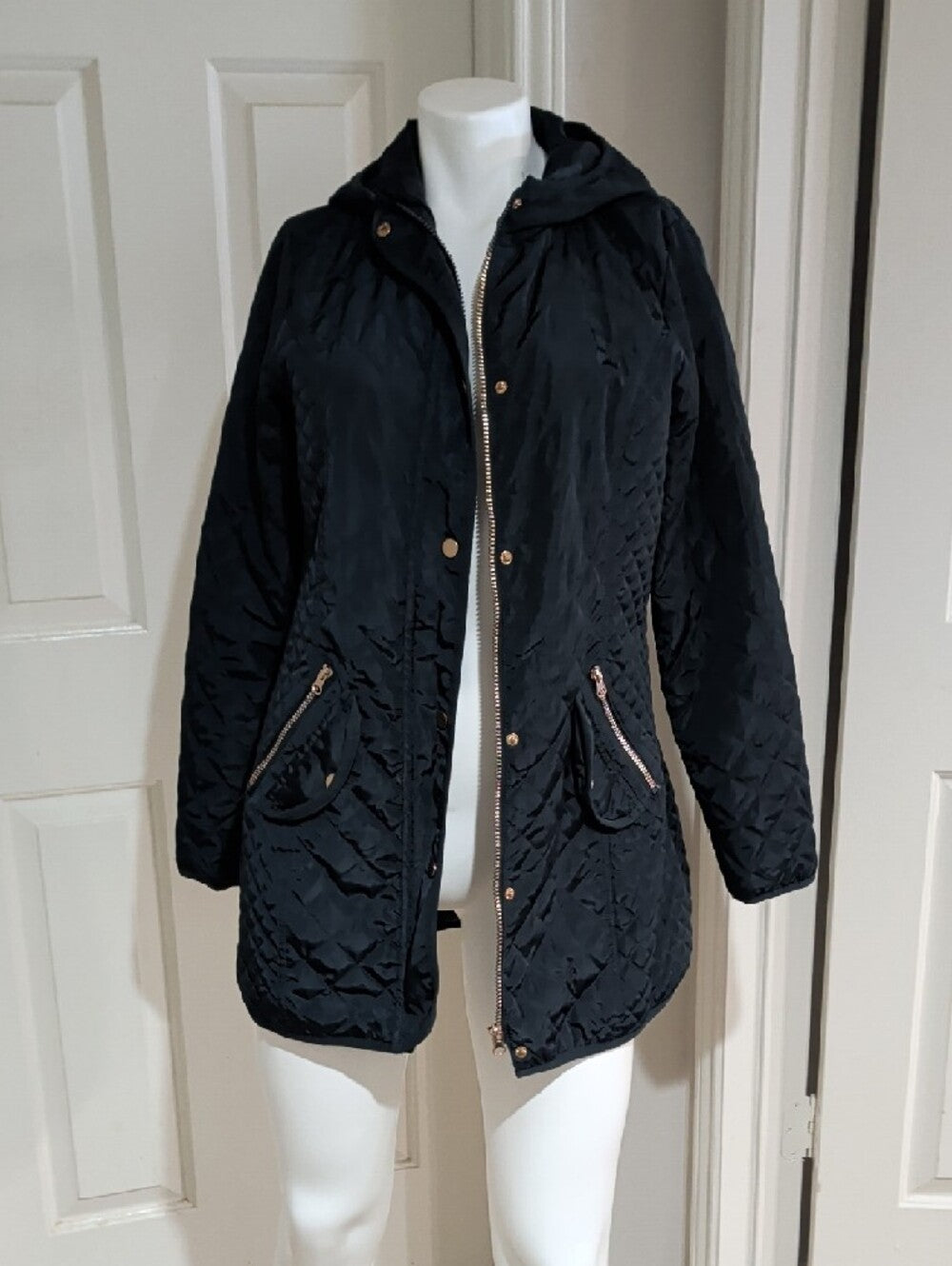 Cavalini Navy Blue Quilted Hooded Puffer Jacket with Gold-Tone Hardware Medium