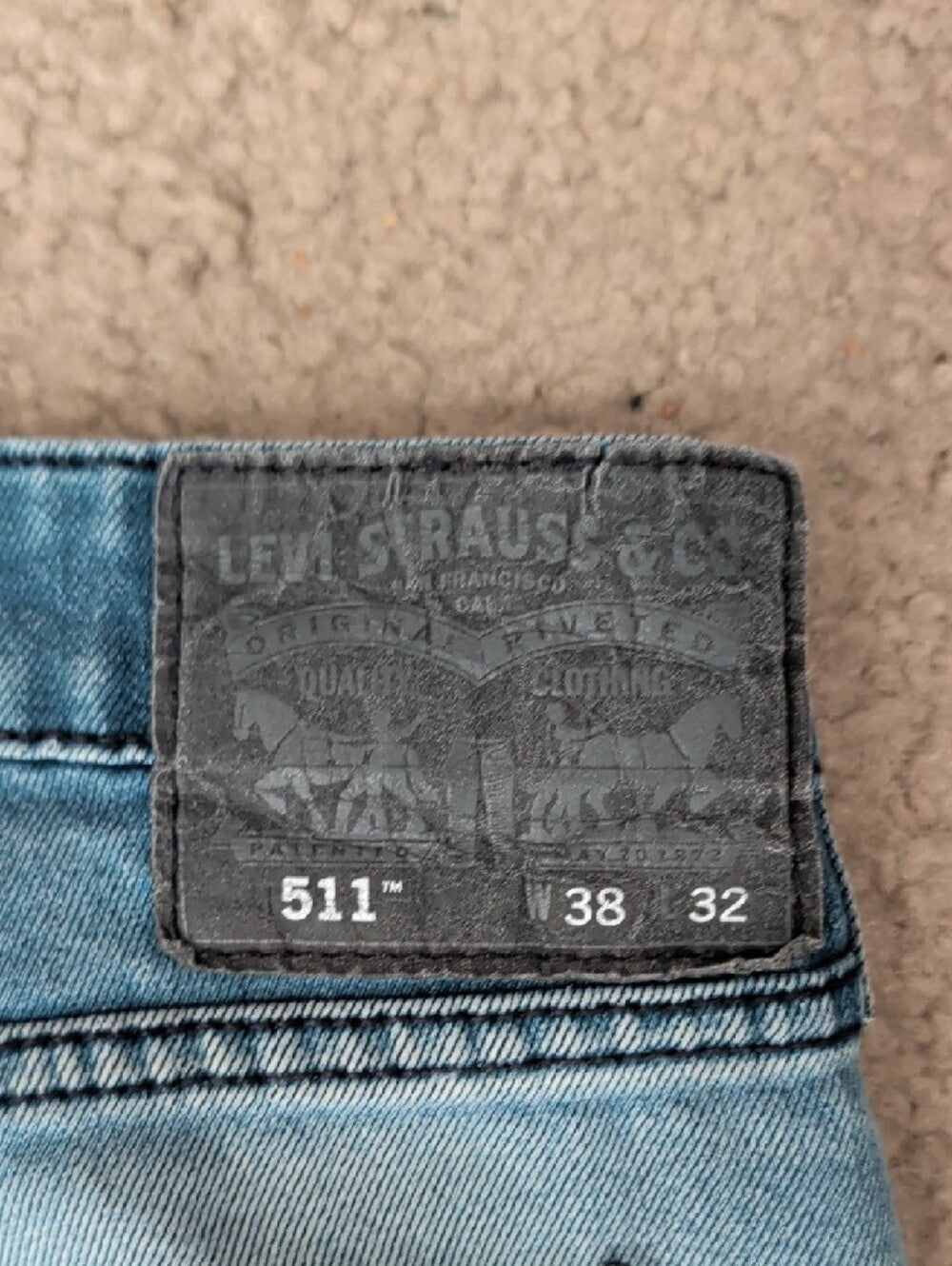 Vintage Levi's 511 Light Blue Distressed Slim Straight Jeans 38x32