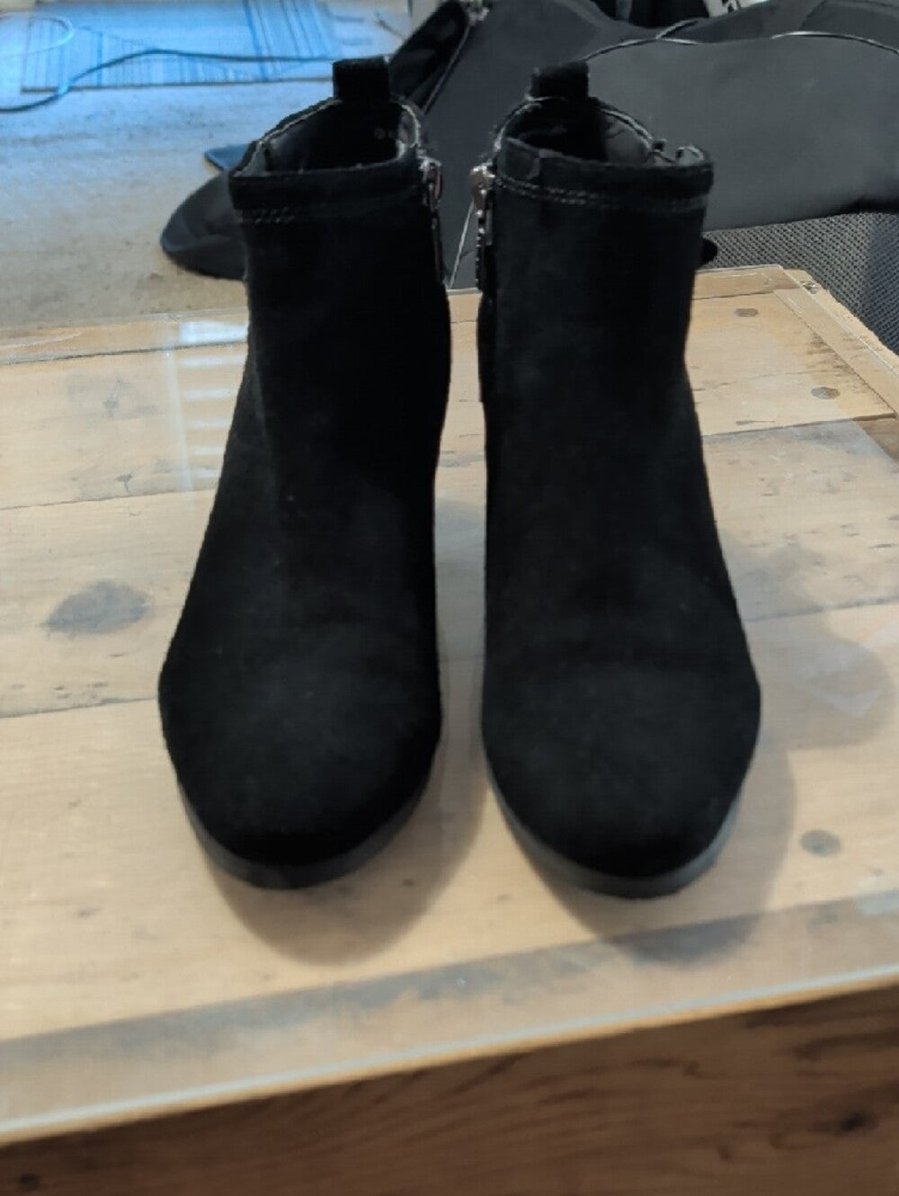Blondo Black Suede Ankle Booties with Buckle Detail Women's 8.5
