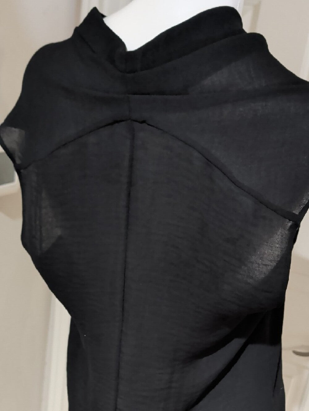 CAbi Black Sleeveless V-Neck Tunic Women's Small