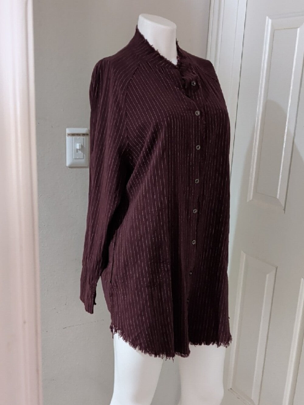 Paintcolors Frayed Hem Button-Up Tunic Mini Dress in Deep Wine Women's Large