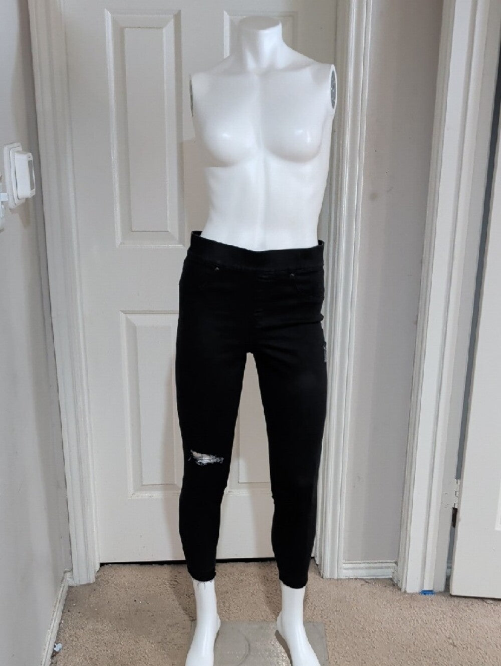 SPANX Black Distressed High-Rise Shaping Jeggings Size MP
