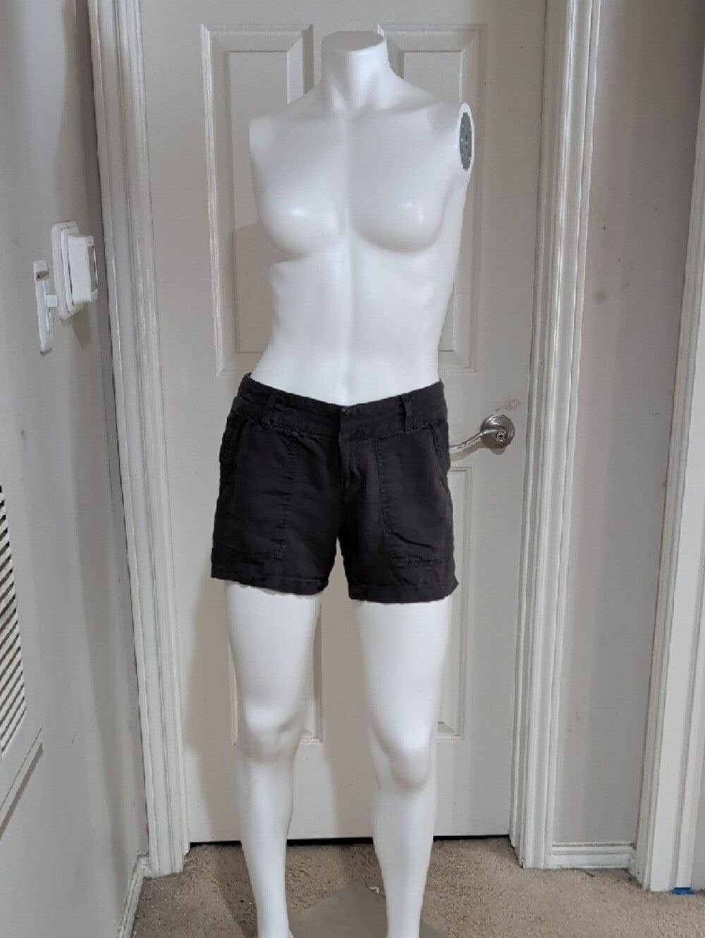 Apt. 9 Modern Dark Charcoal Utility Pocket Shorts Women's 2