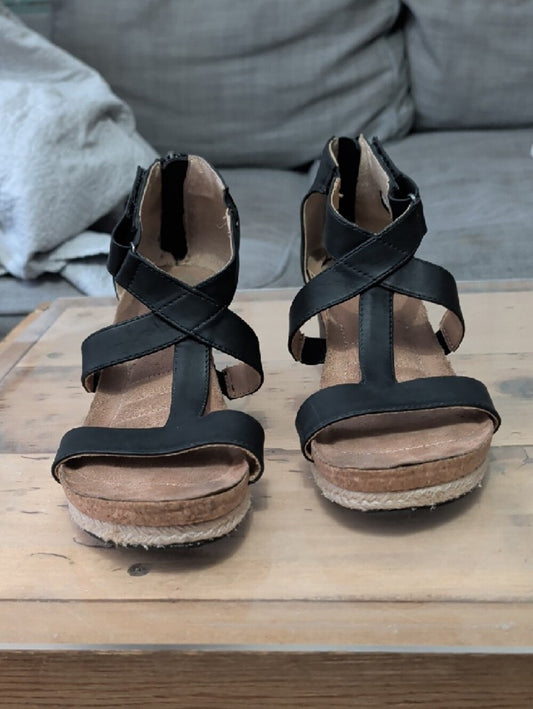 Adrienne Vittadini Black Leather Strappy Wedge Sandals Women's 8.5/9