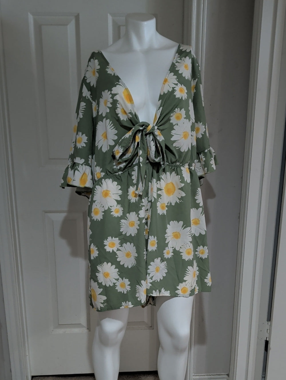 SHEIN Green Mini Romper with White Daisy Print Women's 7X