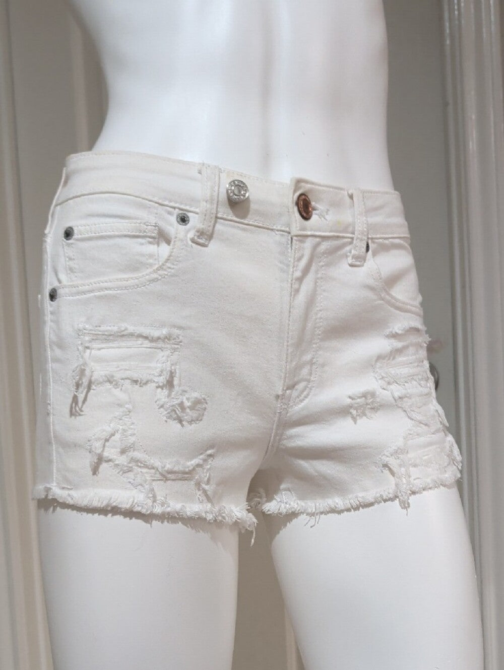 American Eagle White Distressed Denim Cutoff Shorts Women's US 4/ UK 8