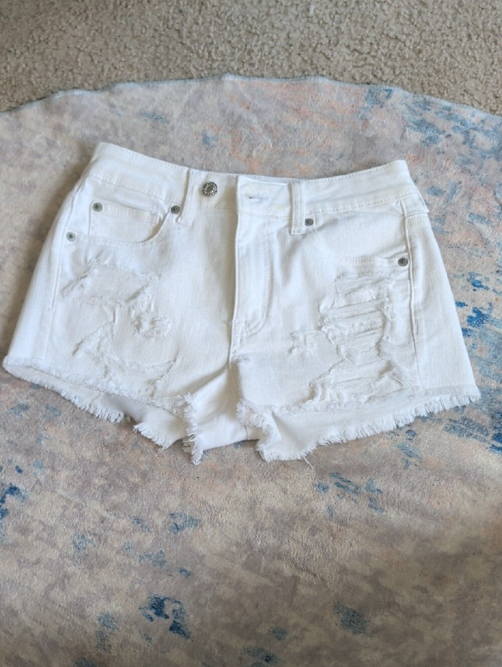 American Eagle White Distressed Denim Cutoff Shorts Women's US 4/ UK 8