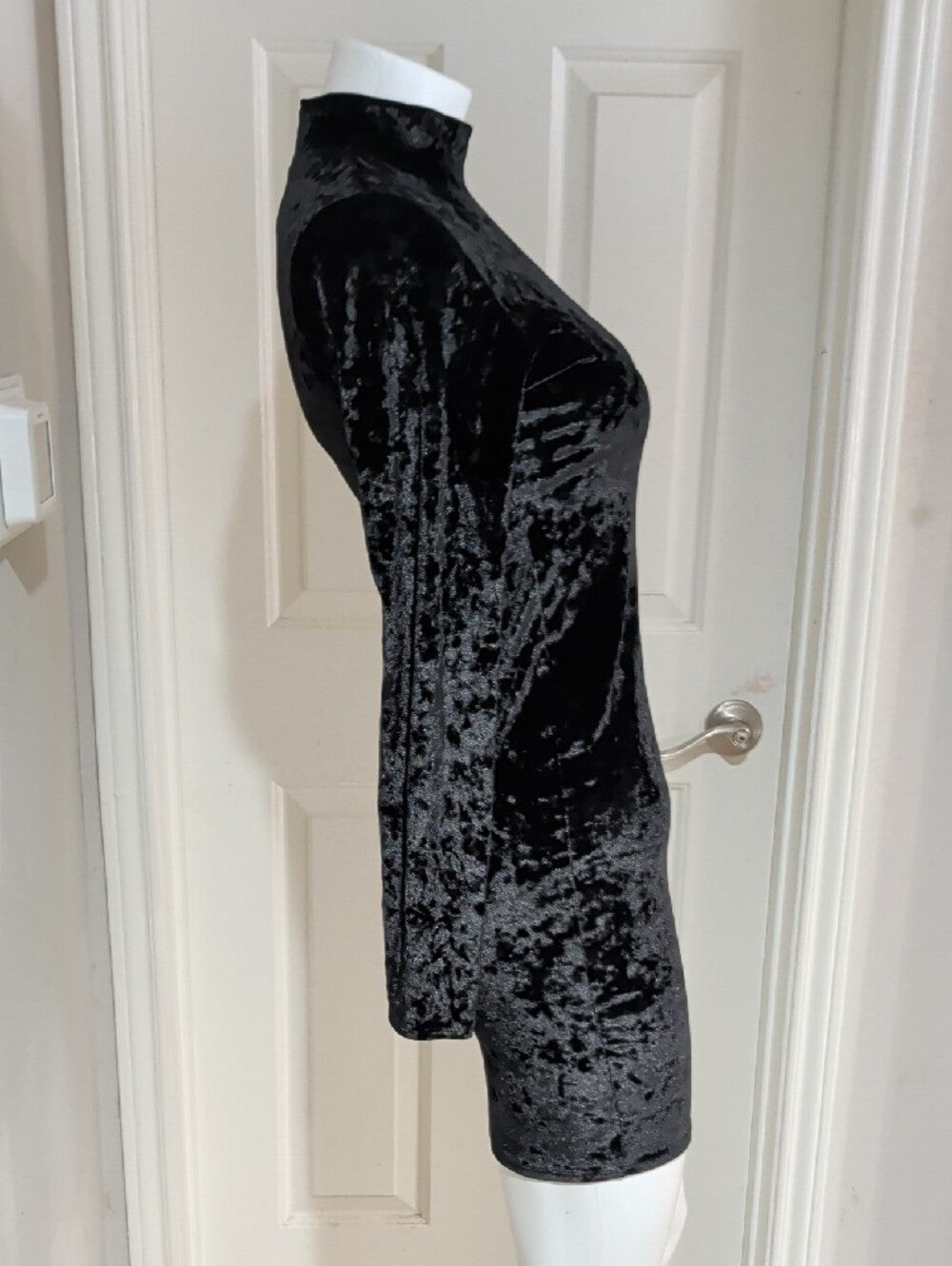 Bozzolo Black Velvet Mock Neck Long-Sleeve Dress Women's Large