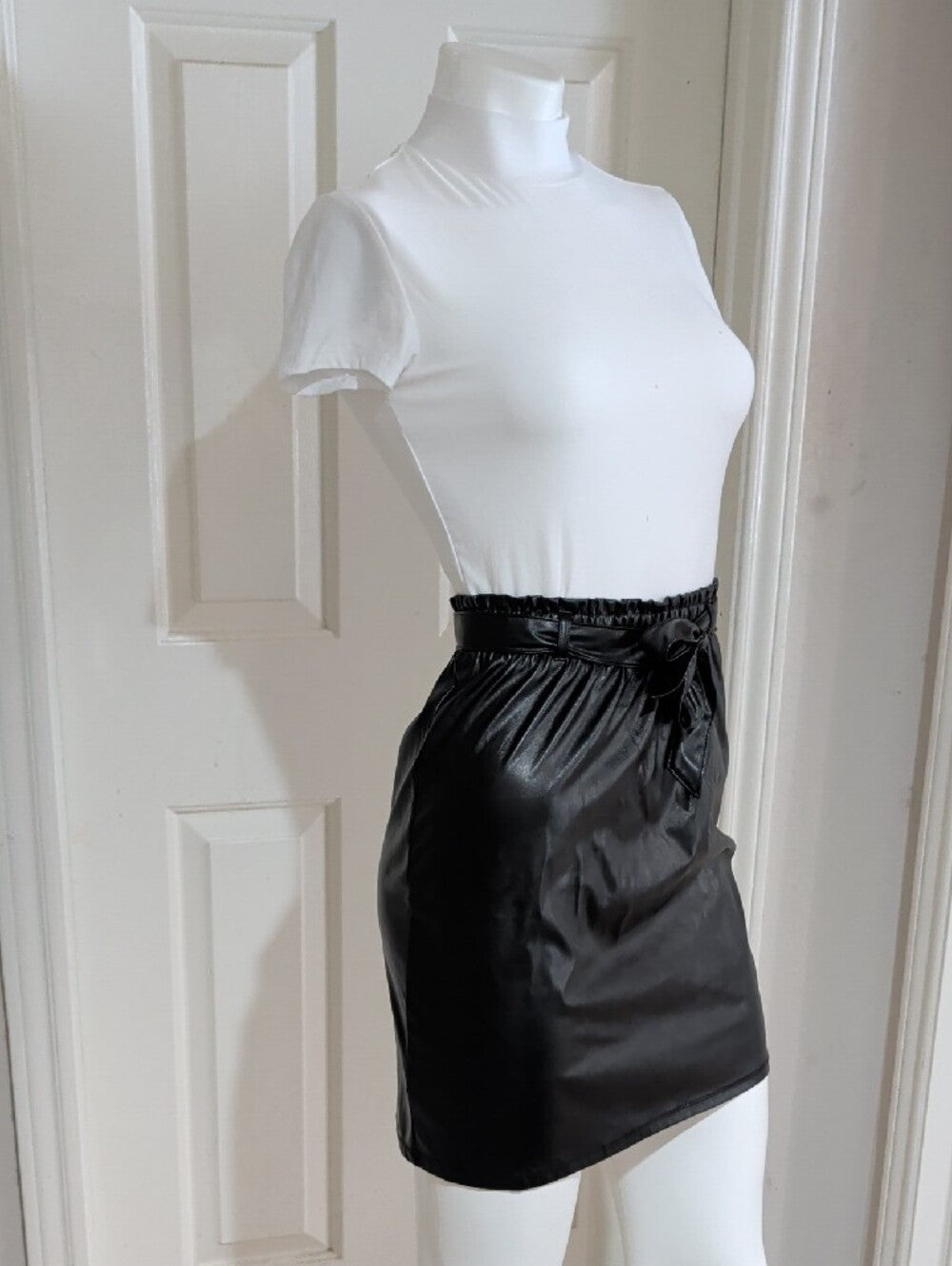 Retro Derek Heart Black Faux Leather Paperbag Mini Skirt with Tie Y2K Women's S