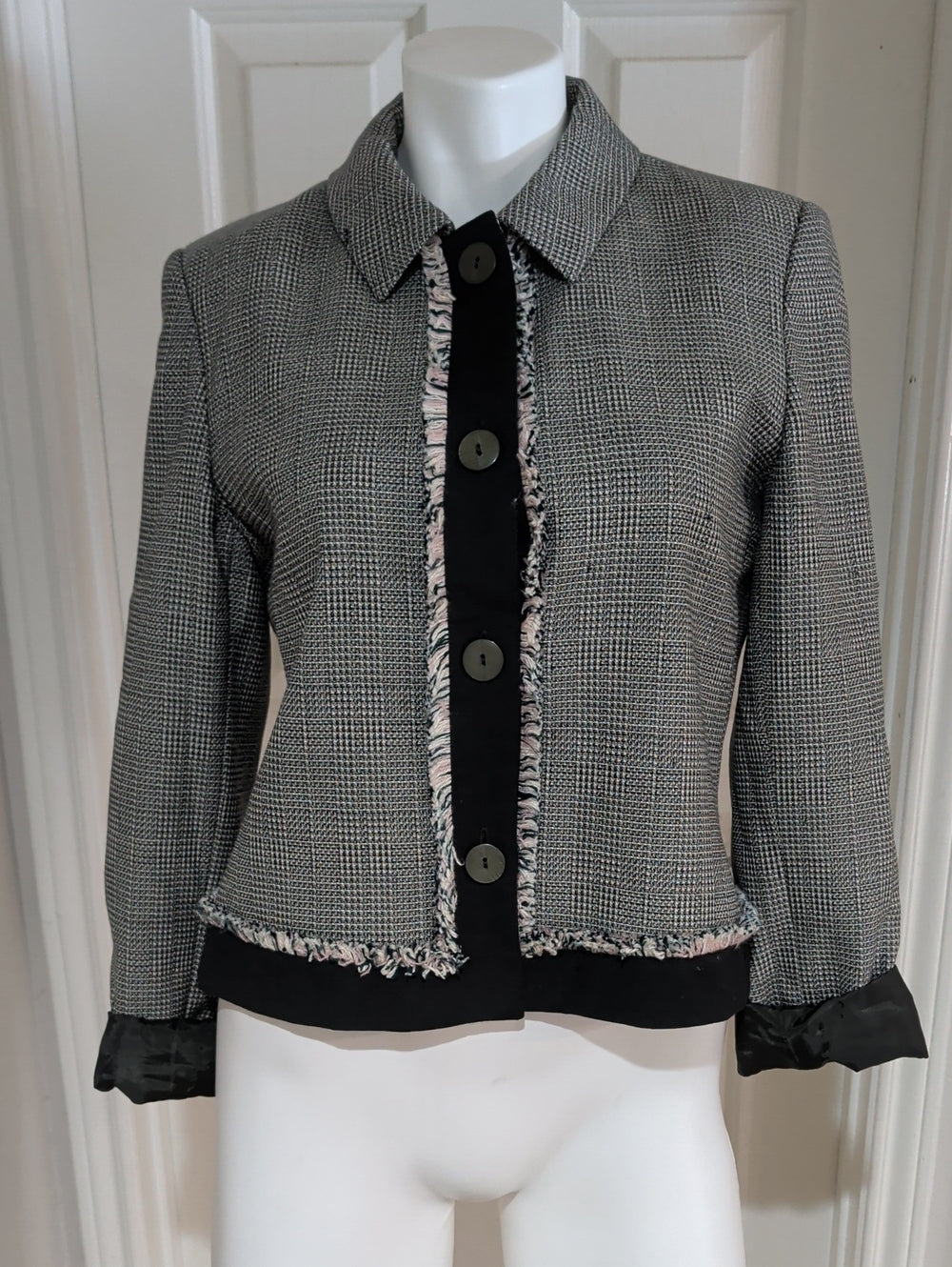 Vintage 1980's Harve Benard Black, White, & Pink 100% Wool Cropped Blazer Women's 10