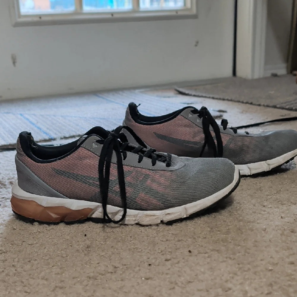 ASICS Women's Gray and Pink Running Shoes US 7 I UK 38