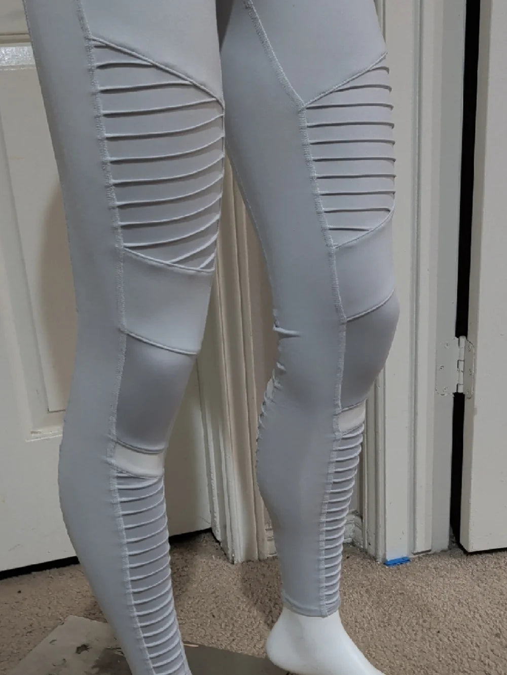 ALO Yoga Light Grey Ribbed Panel High-Waist Leggings XS – The