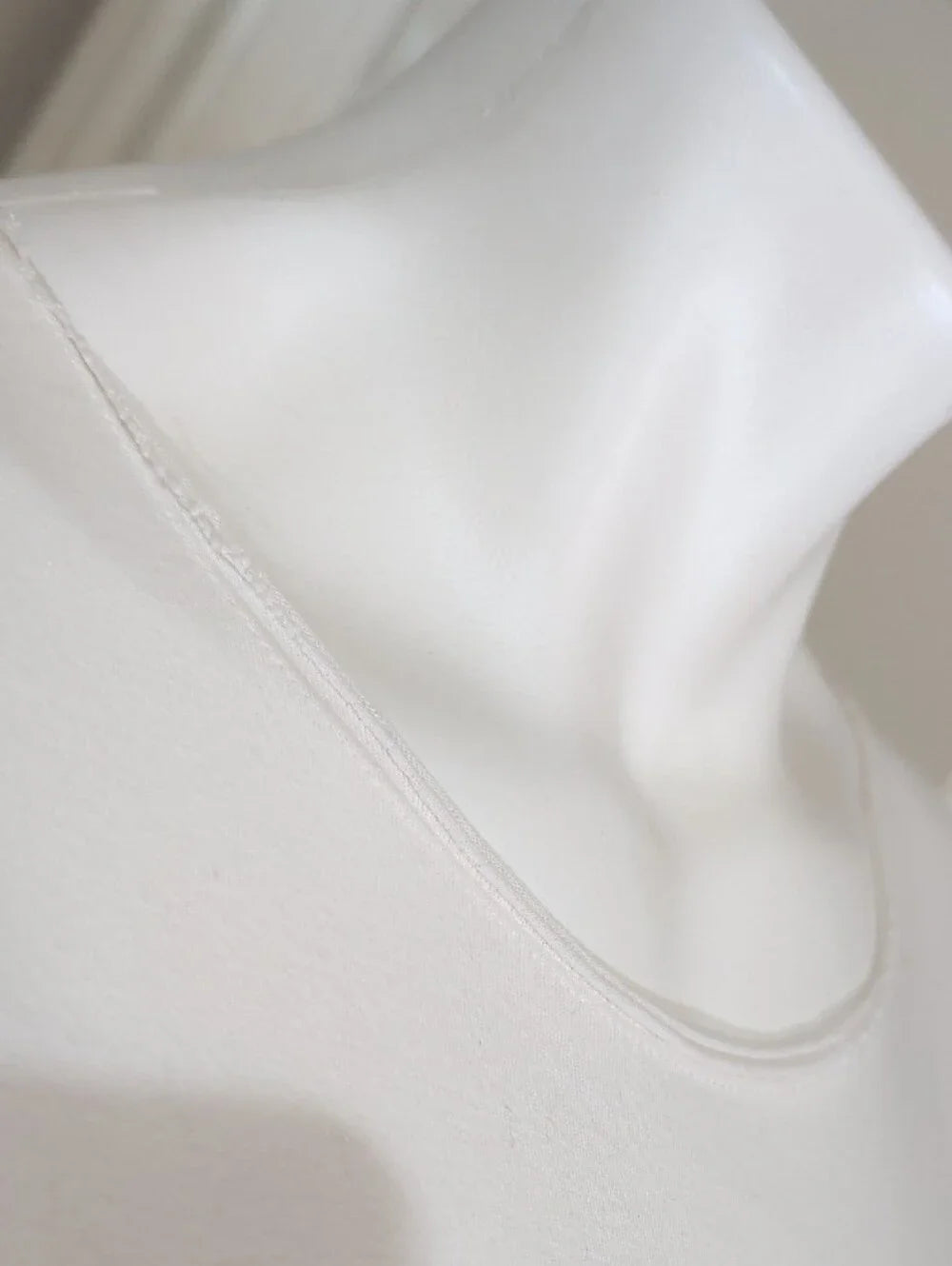 Alice + Olivia White Sheer Tailored Short Sleeve Tee 100% Lyocell Women's M/L