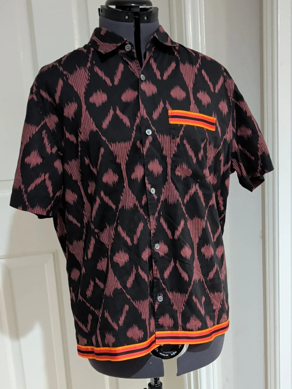 Marc By Marc Jacobs Short-Sleeve Button-Down Shirt in Black/Dusty Rose Men's M