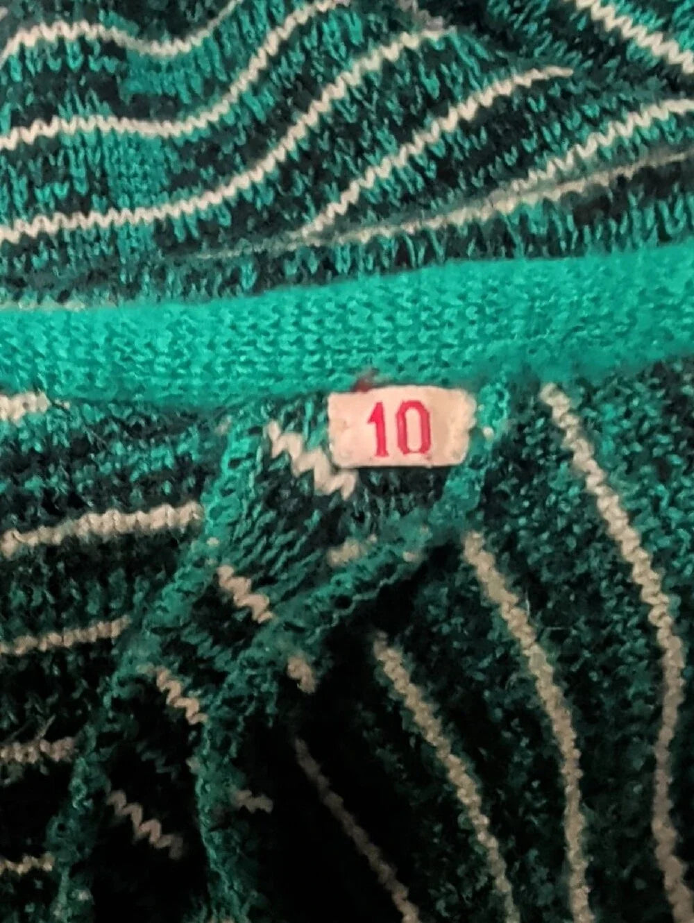 VTG 1960s Green Striped Off-the-Shoulder Cropped Sweater W/ Contrast Trim Sz 10