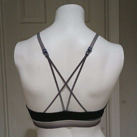 NWOT Victoria's Secret Gray Women's Sports Bra size M