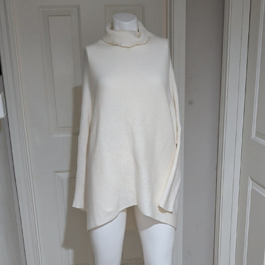 Elegant Cream Women's Mock Turtleneck Sweater size M