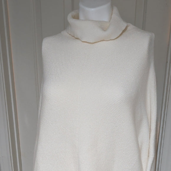 Elegant Cream Women's Mock Turtleneck Sweater size M